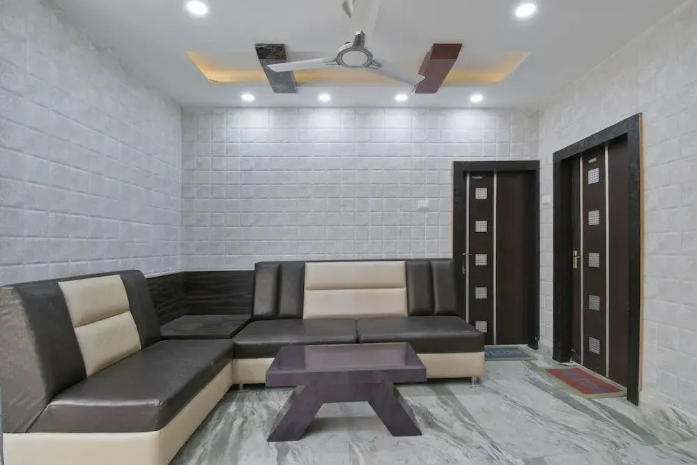 Oyo 24887 New Suhani