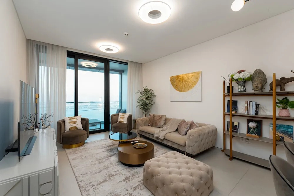 Elegant Address JBR 3BR w Beach Accesss