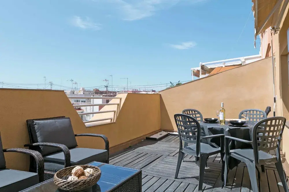 ApartUP Malvarrosa Attic Beach