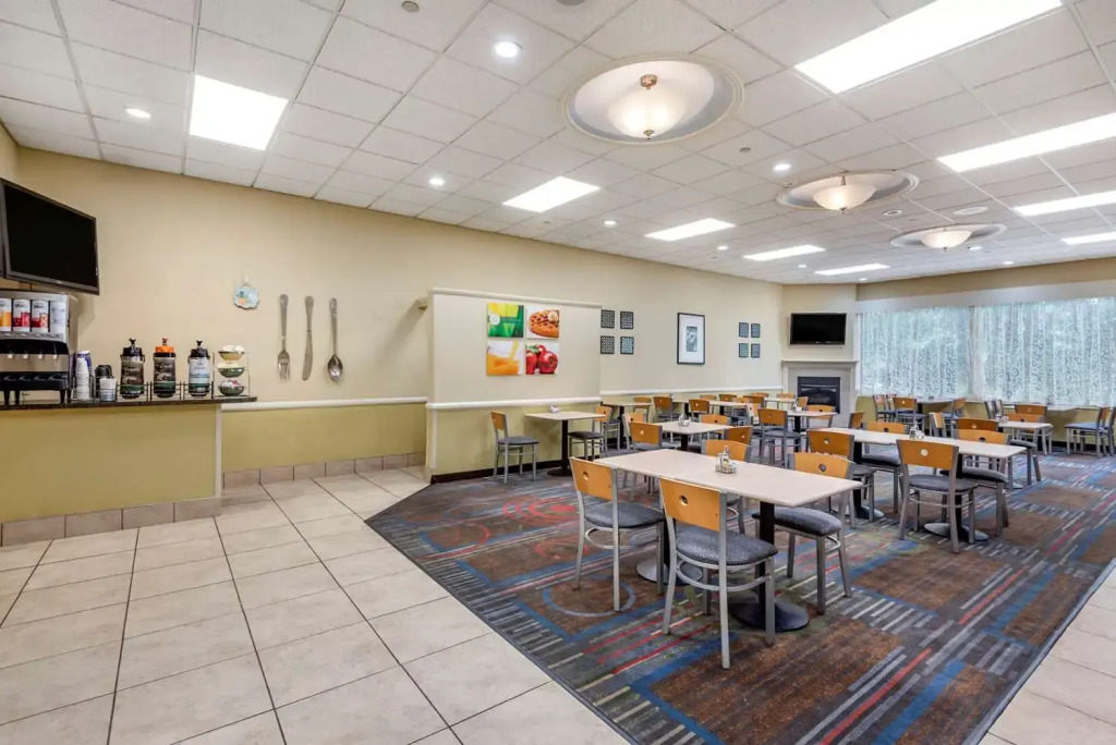 Quality Inn & Suites Vestal Binghamton near University