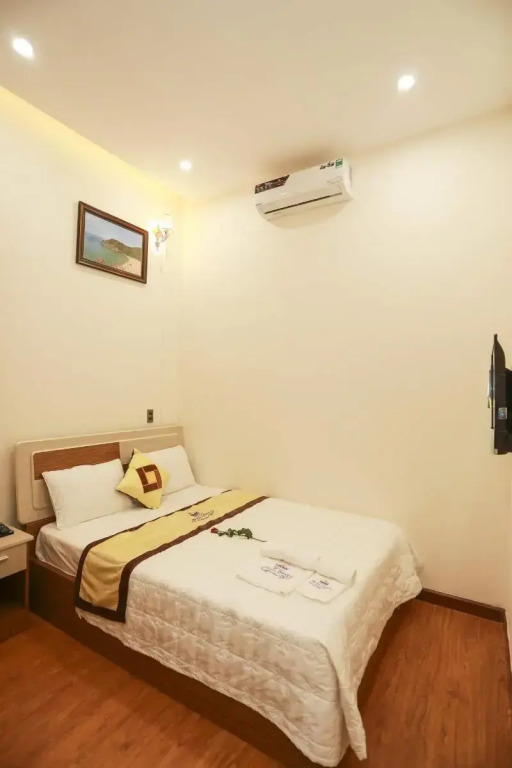 Khách Sạn Triều Dâng