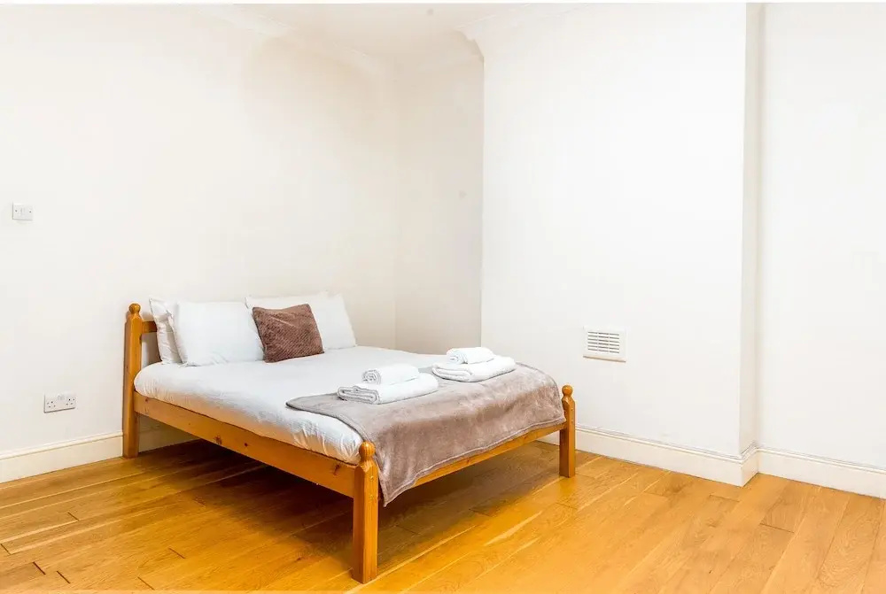 Comfortable Liverpool Street Home by Shoreditch