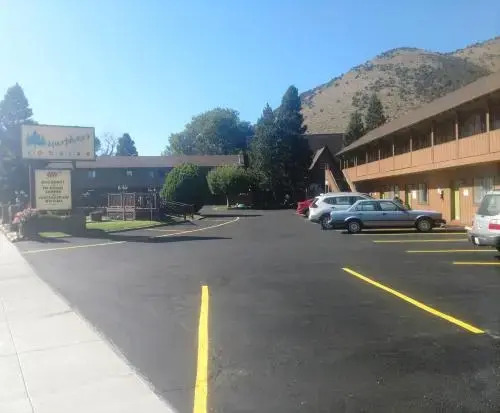 Murpheys Motel LLC