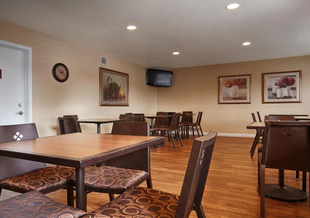 Pleasant Inn