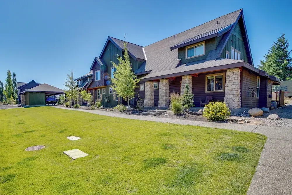 Suncadia Resort Townhome w/ Grill + Fireplace
