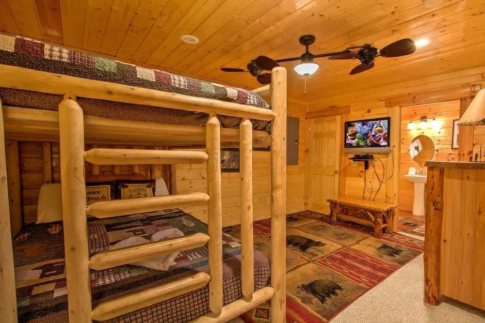 Above The Rest 3 Bedrooms 3 Bathrooms Cabin