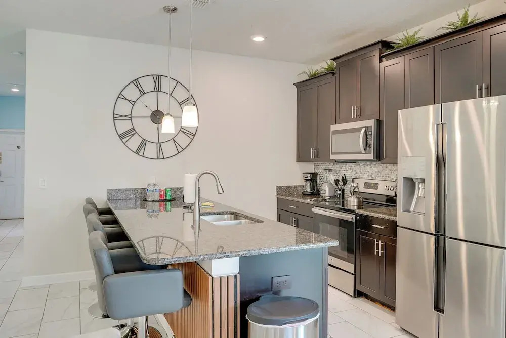 Kissimmee Getaway w/ Pool Access: 5 Mi to Disney