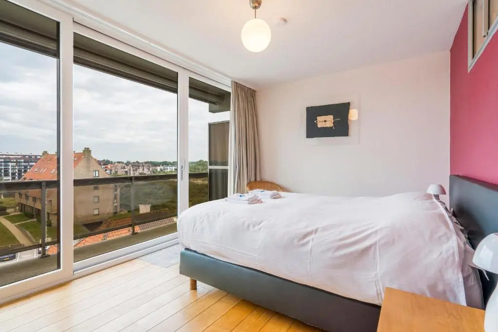 Refurbished comfortable app 1min from the sea