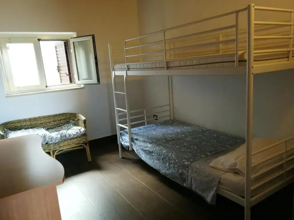 2 bedrooms appartement with furnished balcony and wifi at Casalvecchio Siculo 6 km away from the beach
