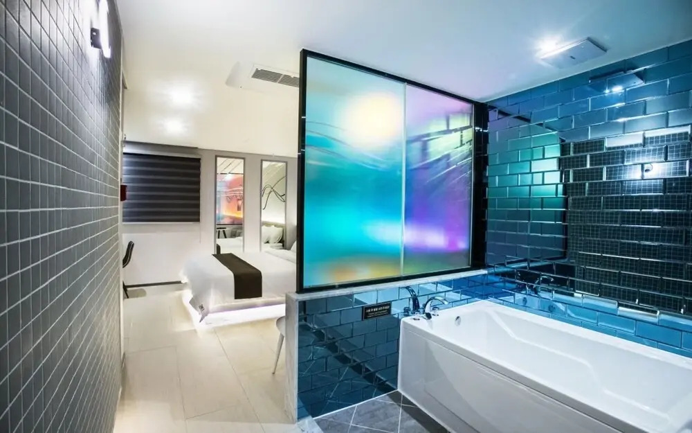 Design Hotel 2ne1 Jukdo Market Pohang(포항 죽도시장 Design Hotel 2ne1)