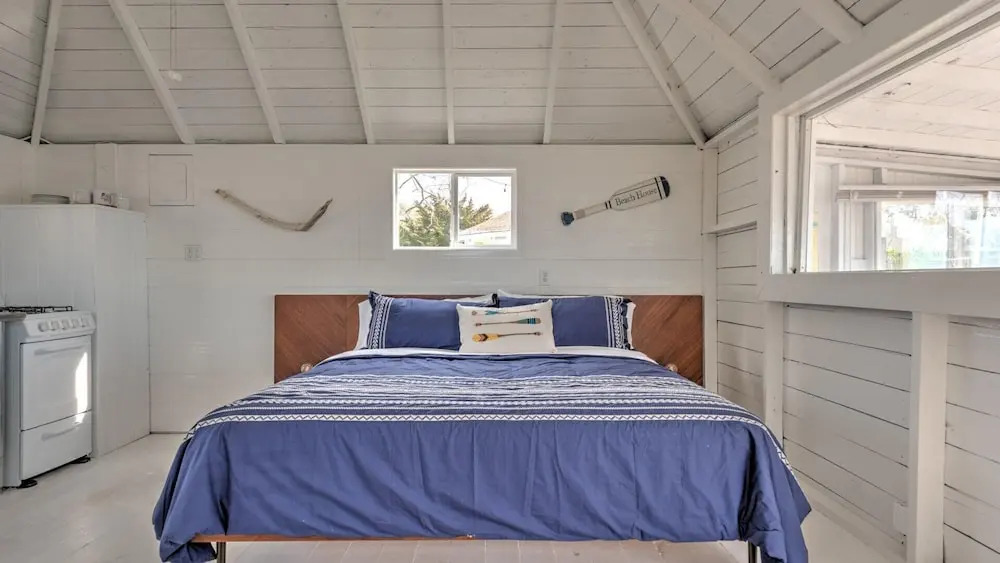 Bungalow 4 - 1br, Waterfront
