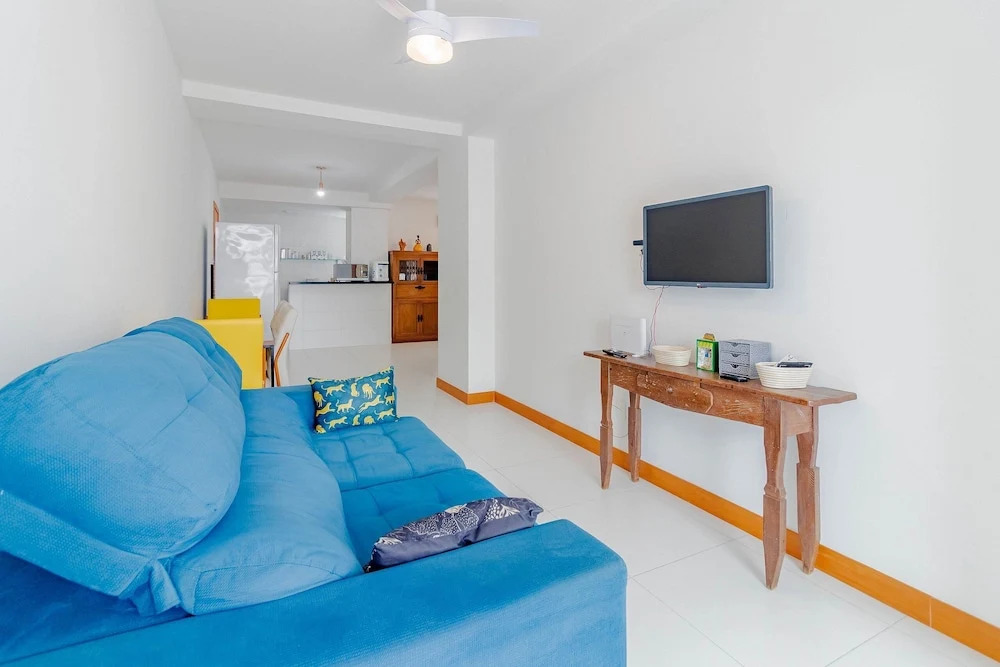 BR06 Quarto e Sala - 550m Praia da Barra