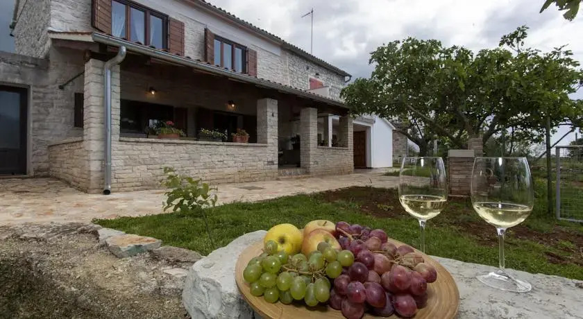 Holiday Home Ana 240