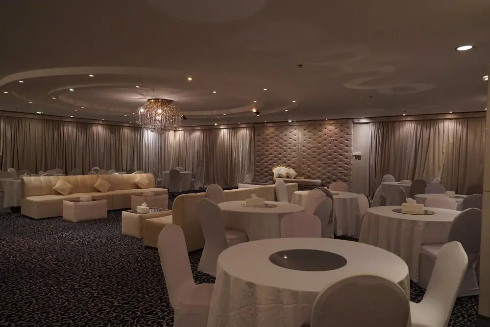 Crystal Blue Hotel