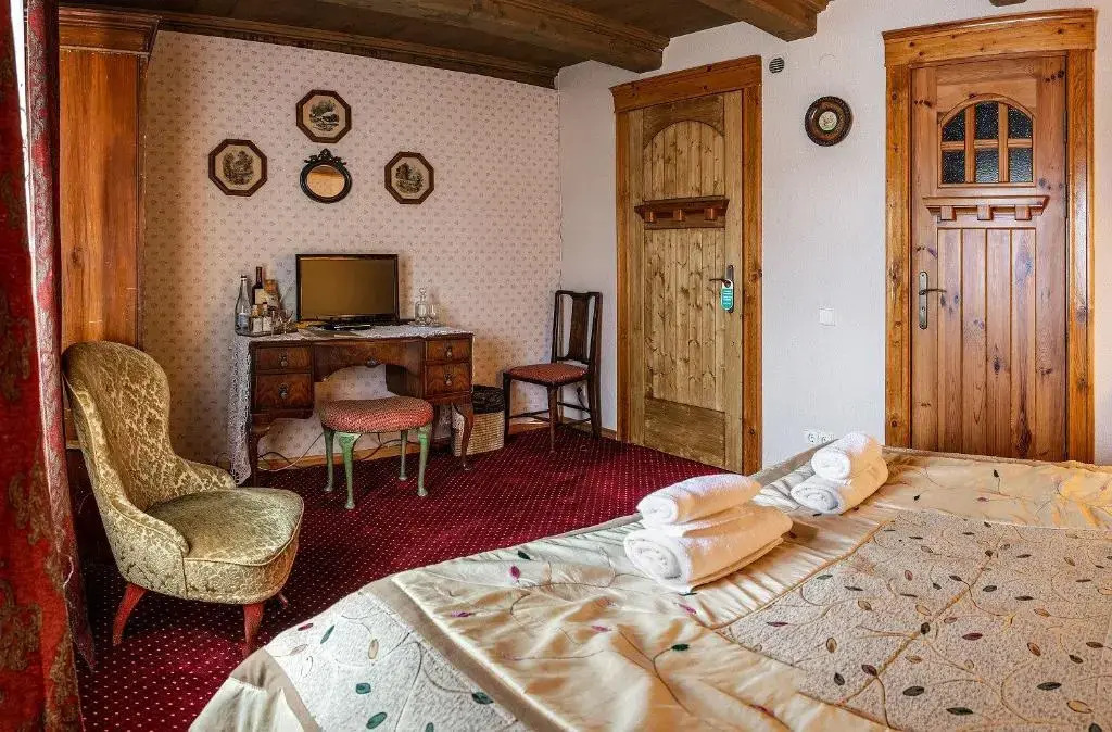 Pakruojis Manor Hotel Millers house