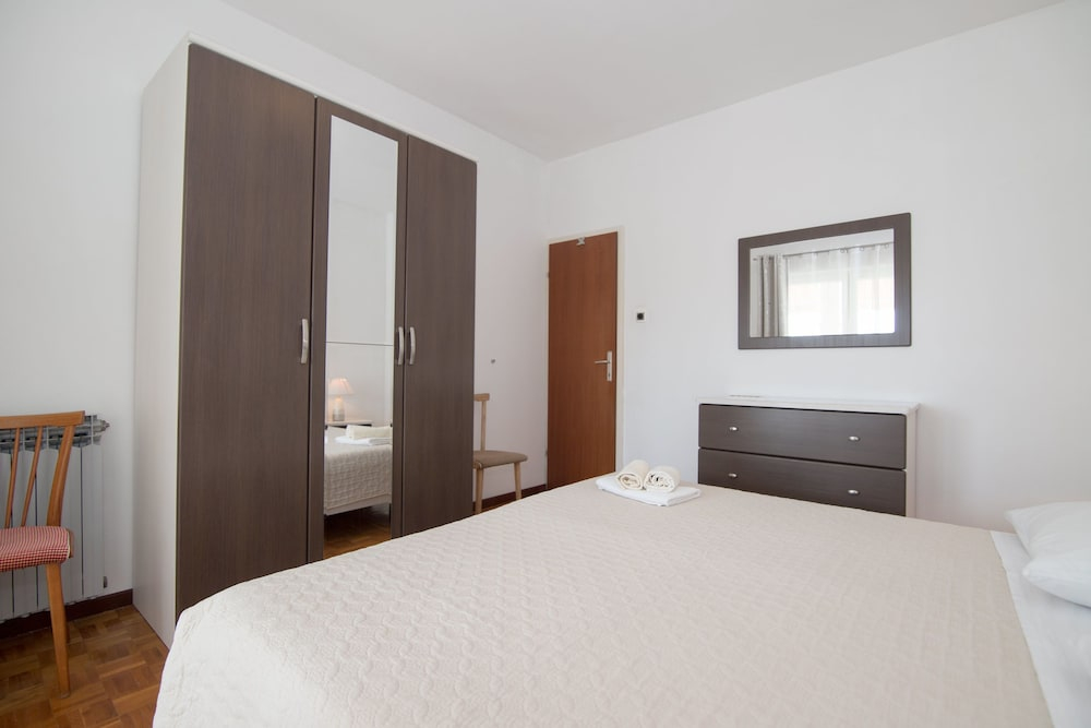 Apartments Grgo