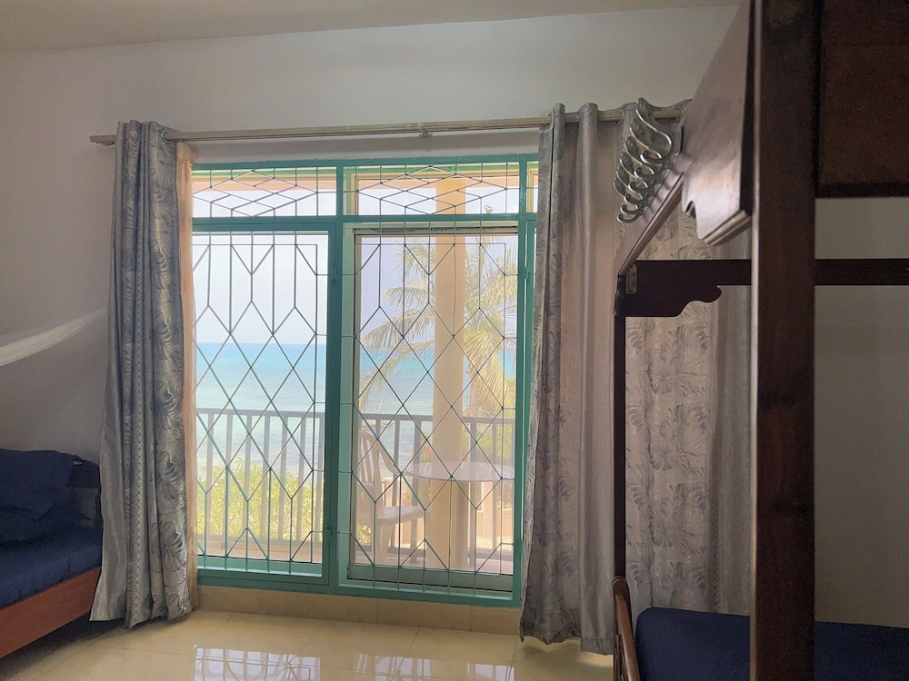 芒果海滩酒店Mango Beach Hotel