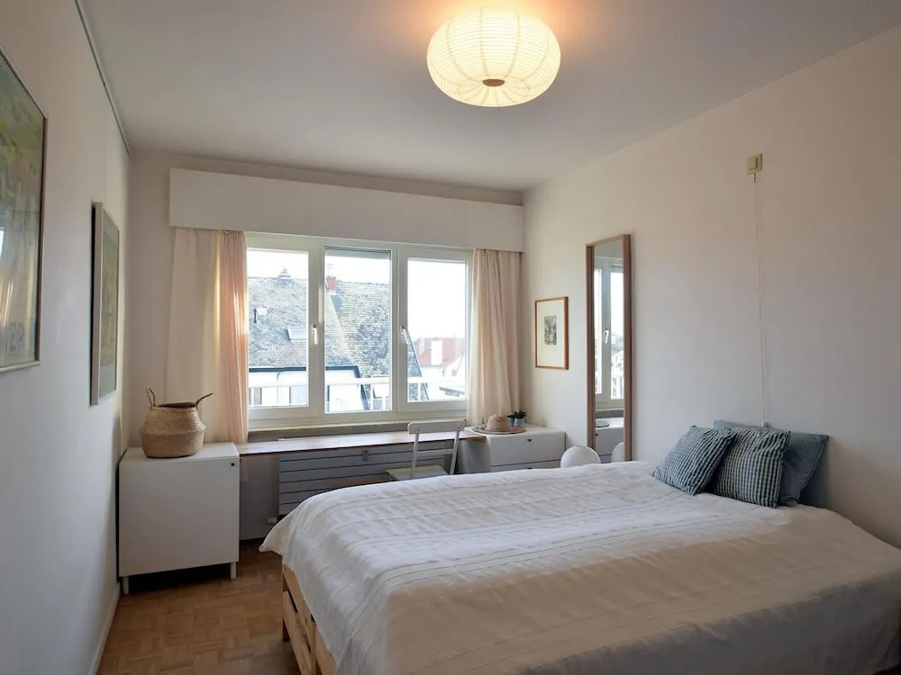 Chic Sea-view Apartment