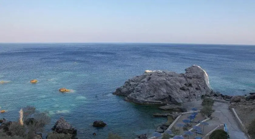 Castelia Bay Hotel