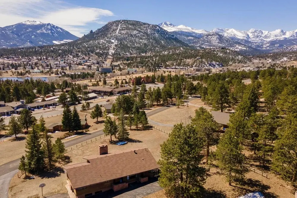 Spacious Colorado Retreat w/ Deck & Mountain Views
