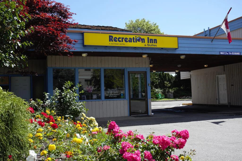 Recreation Inn and Suites Kelowna
