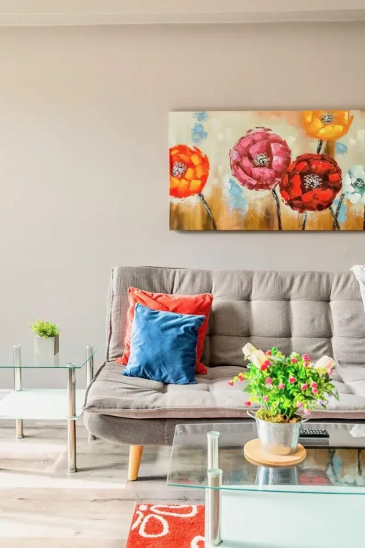Cozy 1 King BR Apt w Netflix - Prime Location