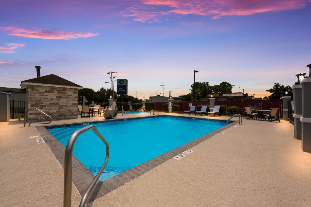 Best Western Huntsville Inn and Suites