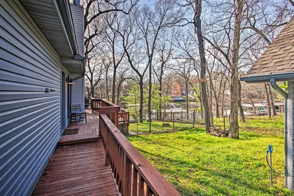 Fire Pit & Boat Slip: Waterfront Grove Getaway