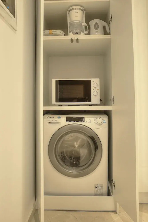 Downtown Glyfada Smart Apartment