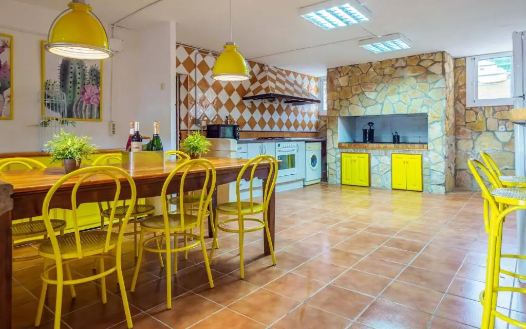 House With 5 Bedrooms in Can Trabal, With Wonderful Mountain View, Enclosed Garden and Wifi - 16 km From the Beach