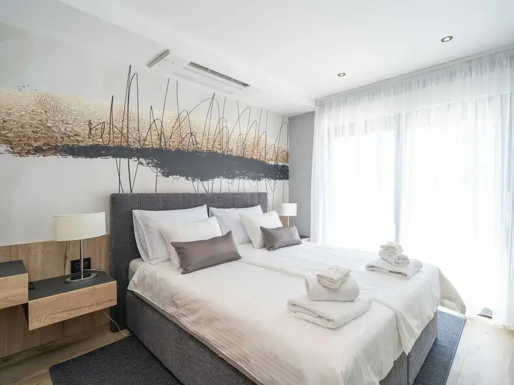 Apartments Villa Royale - Luxury One Bedroom Apartment with Terrace