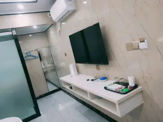 Yeste Hotel (Hechi Du'an Highway Intersection Bus Station)
