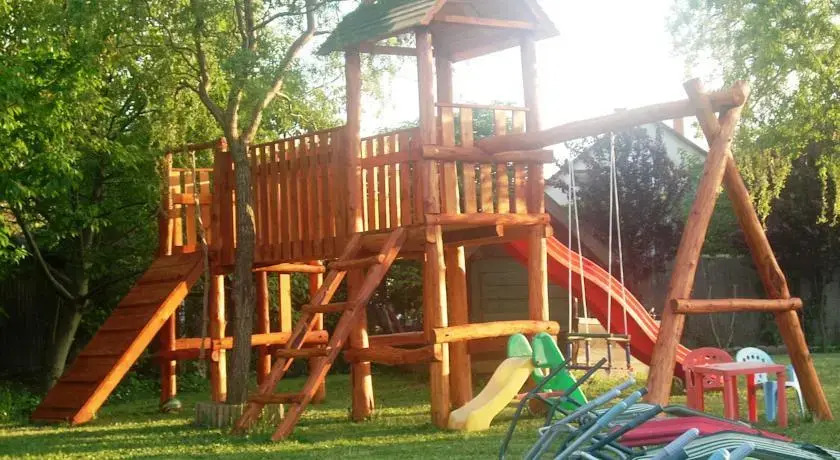 Borostyán Apartmanház