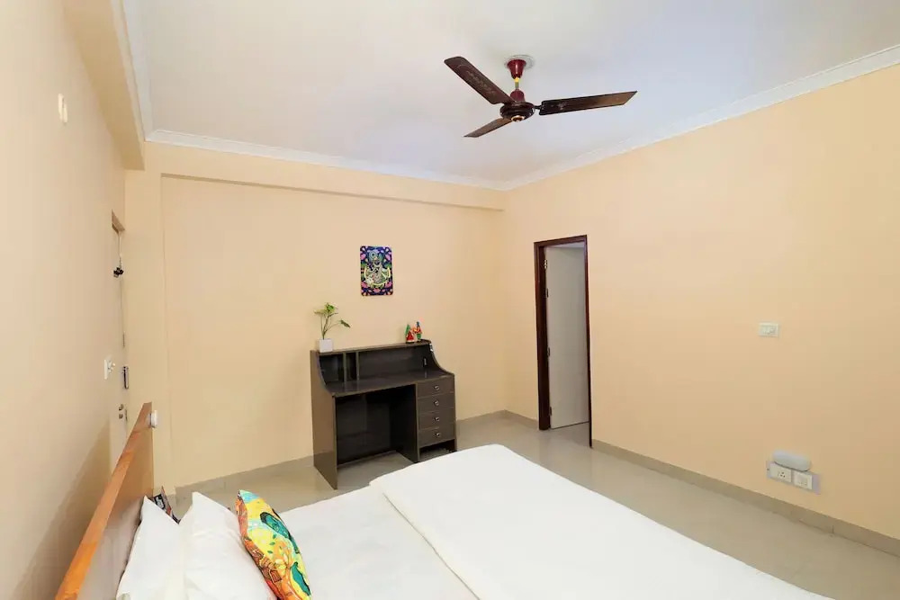 Taj Luxuria by Red Olive10min to Taj Mahal3bhk