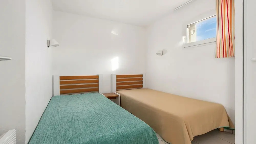 Apartment With Pool Access, Agde