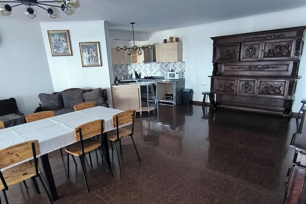 Il Piccolo Paradise, the Italian Haven in Black Sea