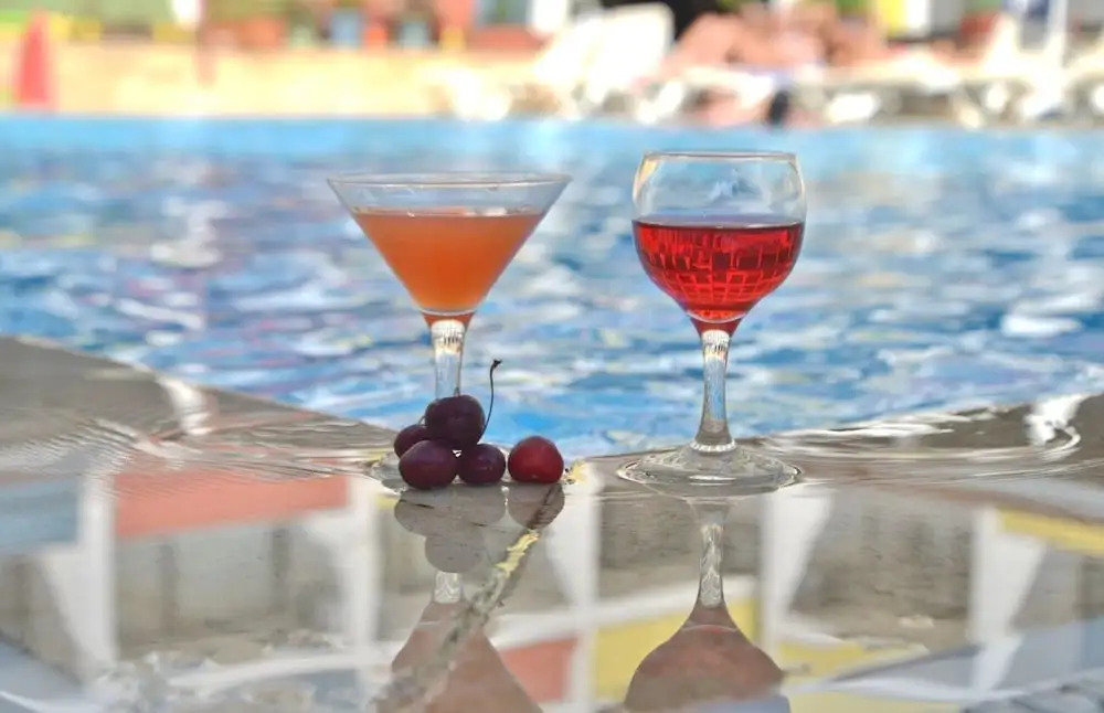 Vi̇va Beach Hotel