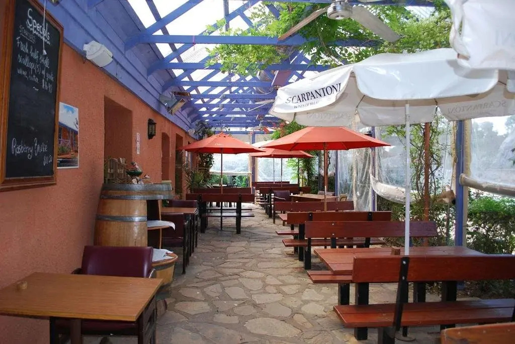 Osteria Sanso Restaurant and Accommodation