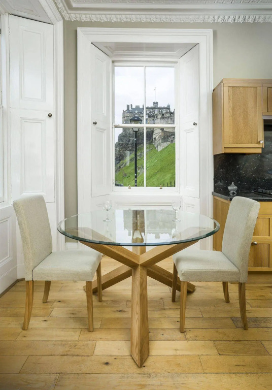 Royal Mile Apartments by Joivy