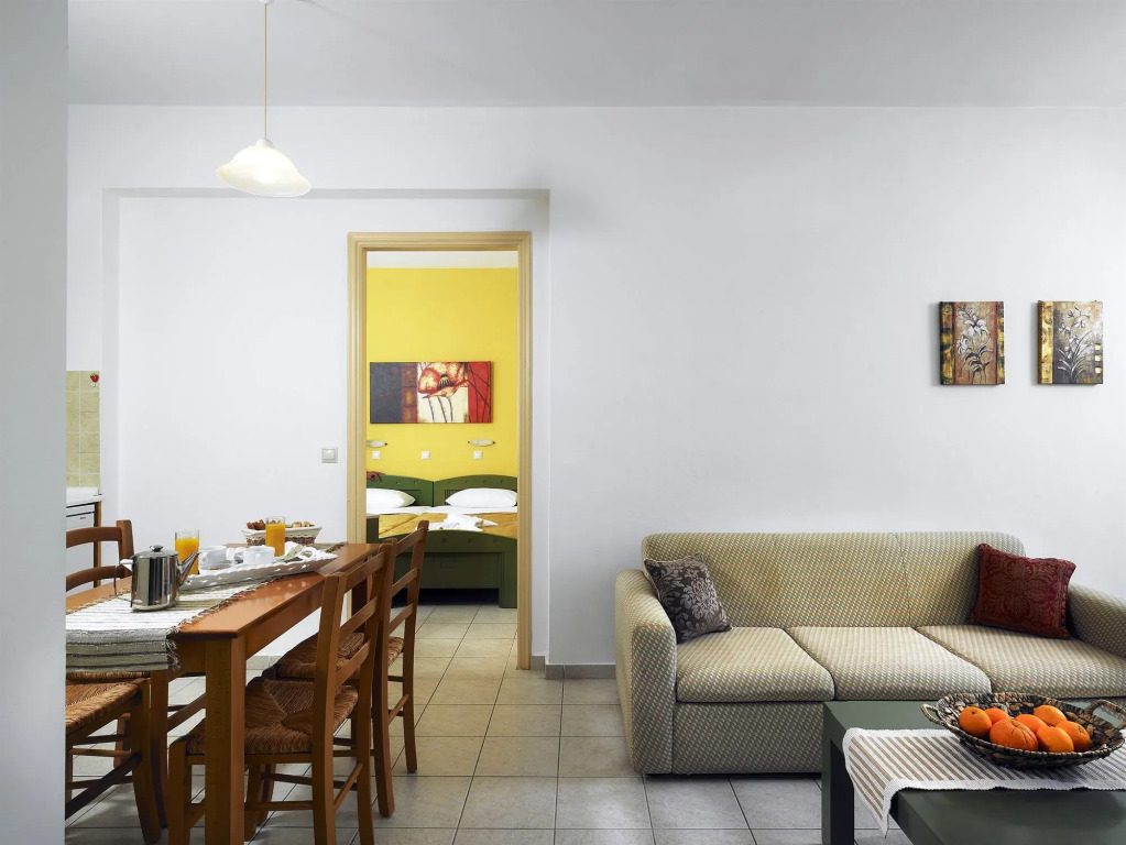 Erivolos Studios & Apartments