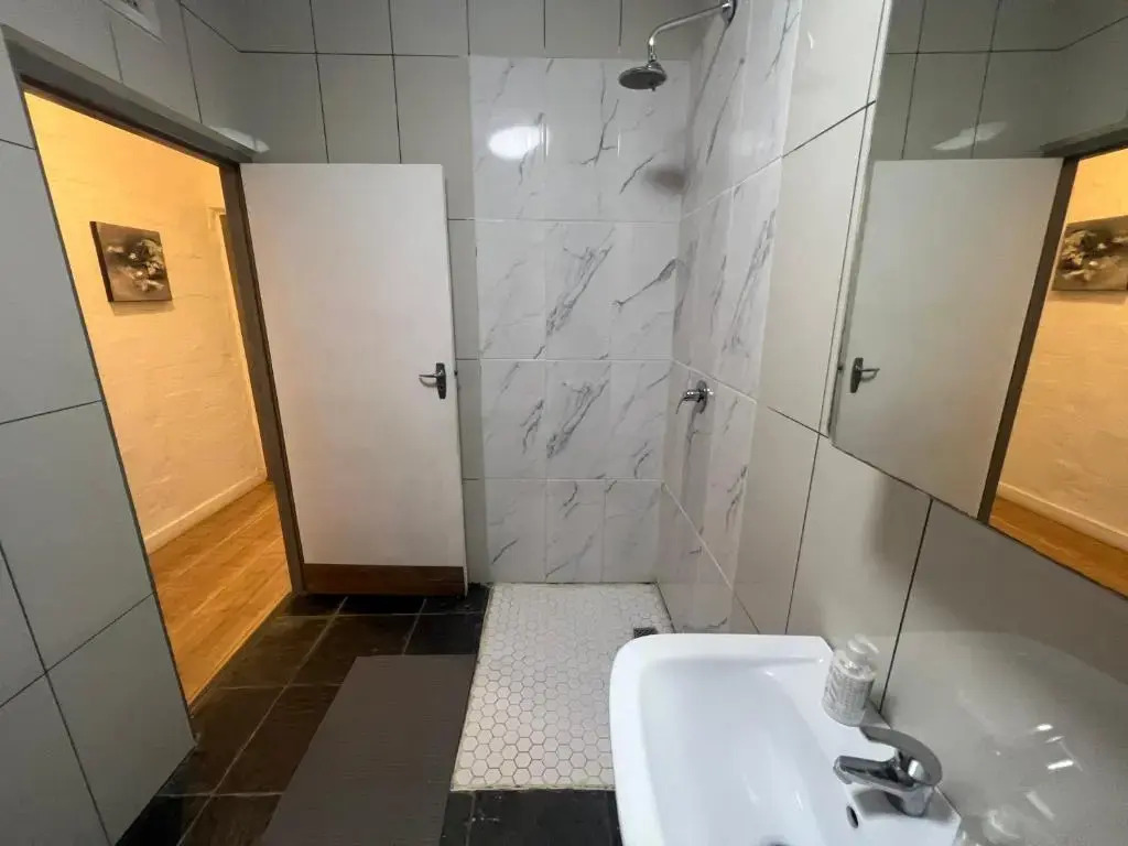 16 st Johns - Apartment
