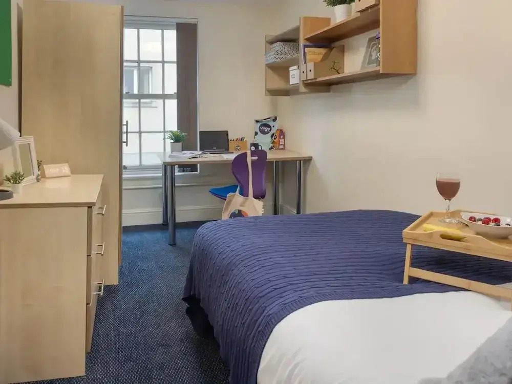 For Student Only - Cable Street 10 Min Walk to Lancaster Station