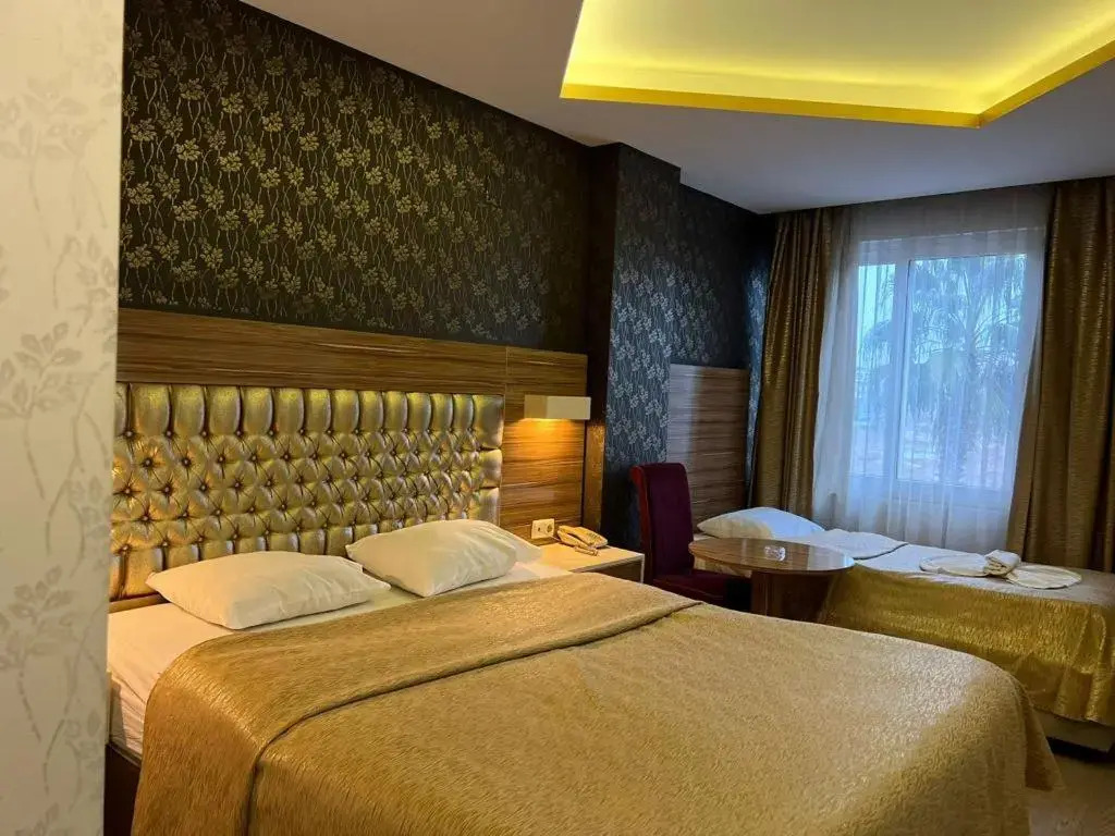 Grand Ezel Hotel