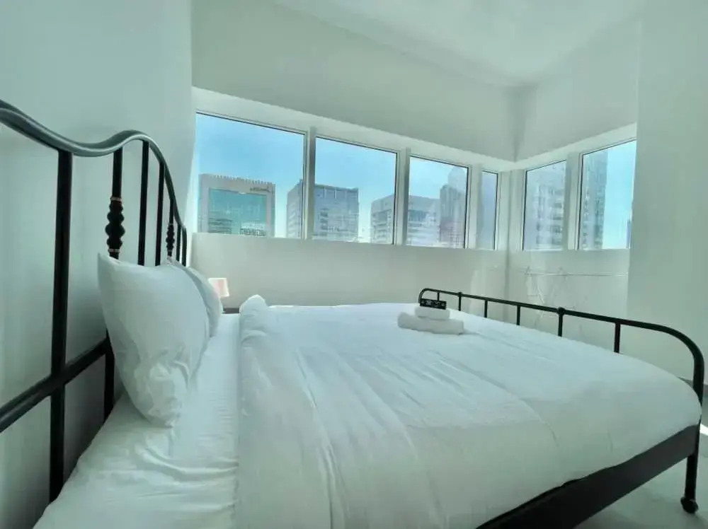 Spacious Furnished Apartment in Palette Tower in Tourist Club Area