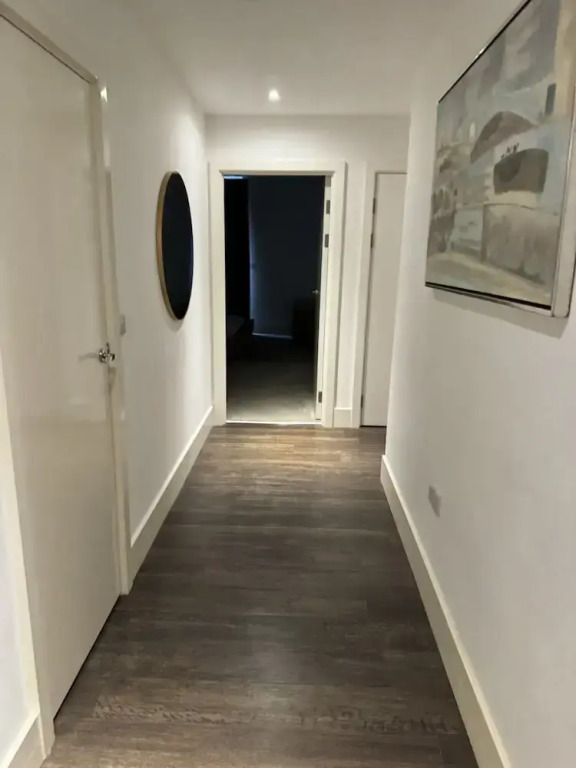 Phoenix 2 Bedroom Apartment in london