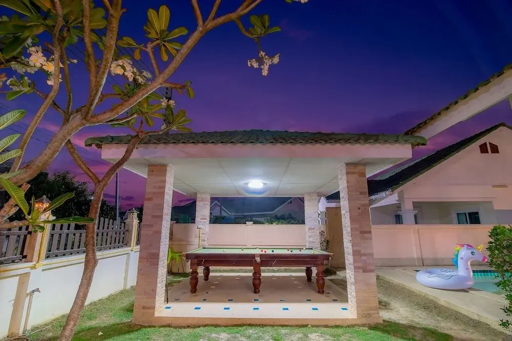 Baan So Nice Party Pool Villa