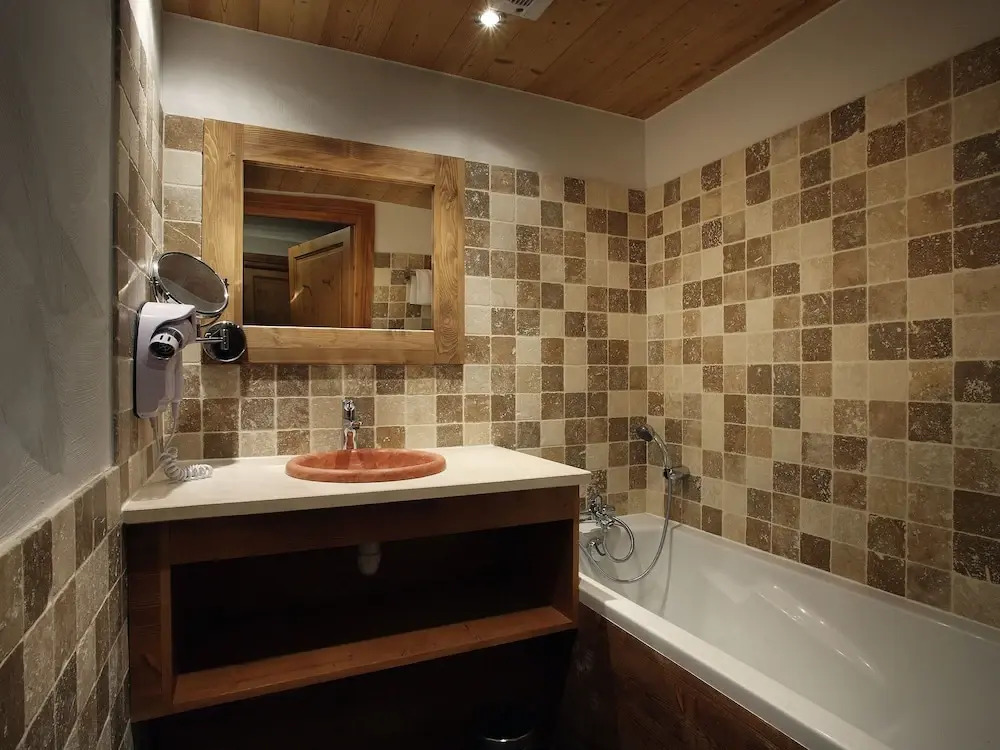 Modern Apartment Located in the Extensive Paradiski ski Area