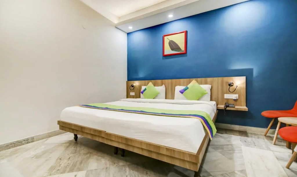 Treebo Mall View Dlf Phase 2 near MG metro station
