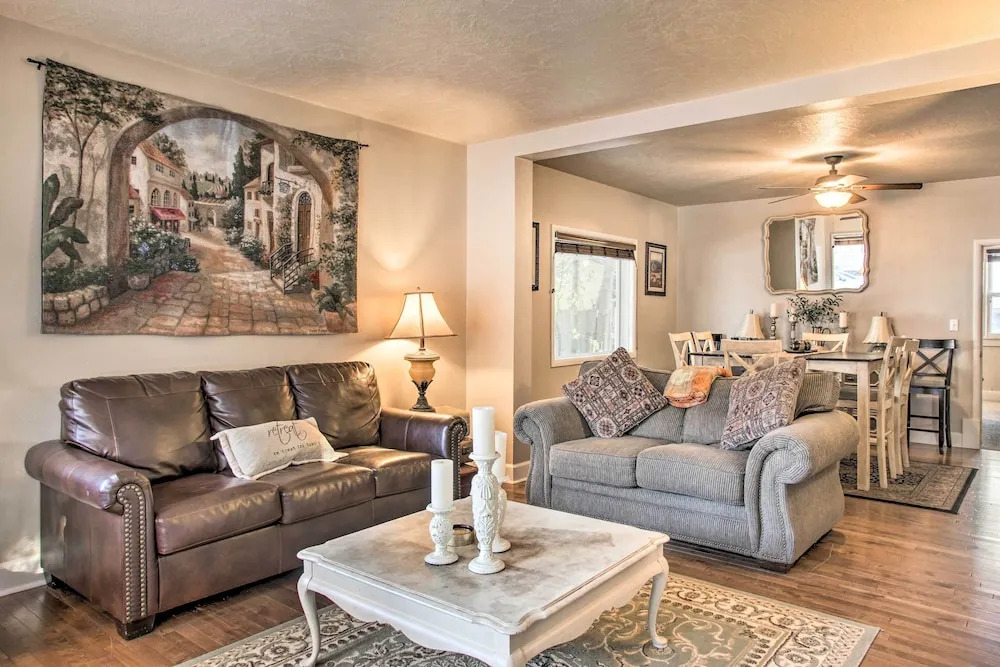 Charming Downtown Coeur D'alene Home With Yard!