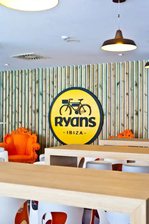 Апартаменты Ryans Ibiza